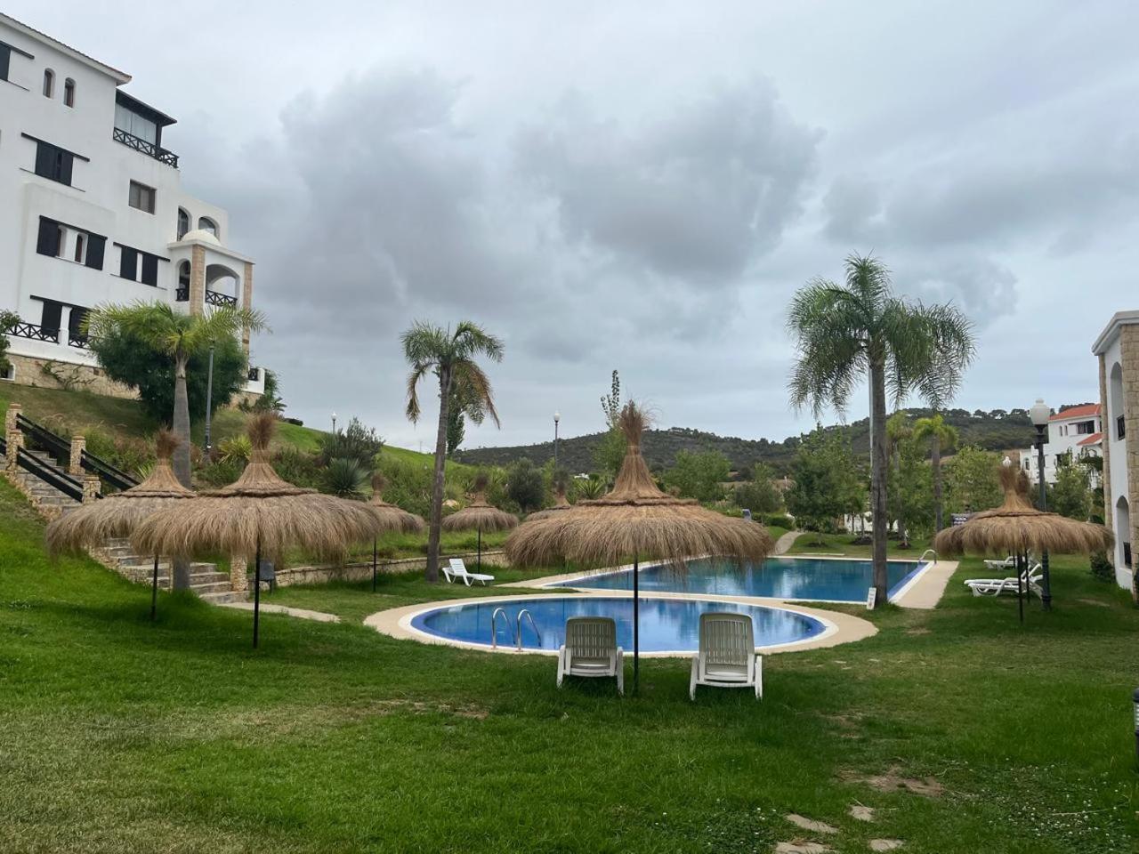 Lilac's Garden vue piscine M'Diq Exterior foto